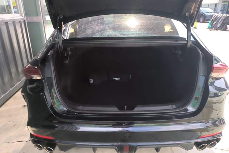 Used GAC Trumpchi EMPOW 2021 270T DCT J15 Version Trunk