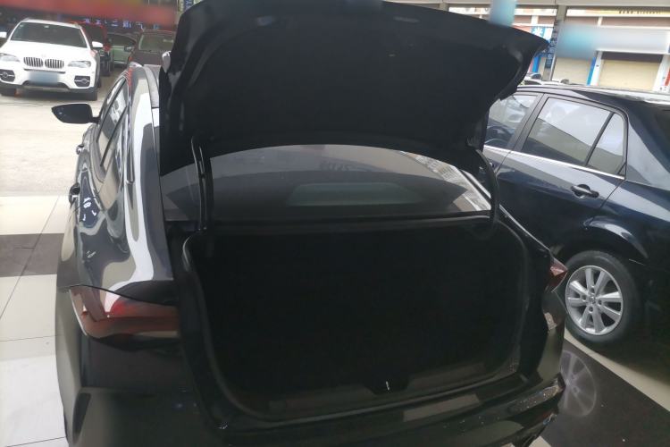 Used GAC Trumpchi EMPOW 2021 270T DCT J16 Version Trunk