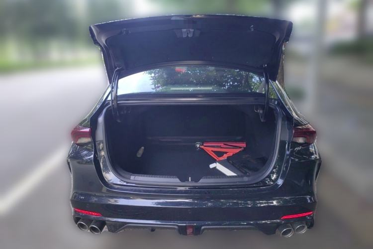 Used GAC Trumpchi EMPOW 2021 270T DCT J15 Version Trunk