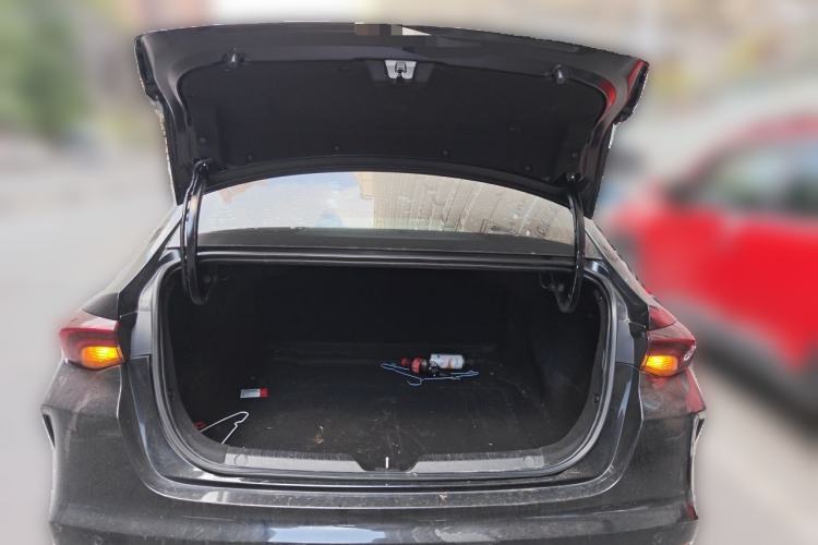 Used GAC Trumpchi EMPOW 2021 270T DCT J16 Version Trunk