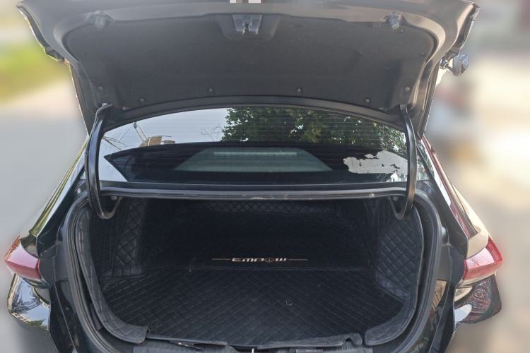 Used GAC Trumpchi EMPOW 2021 270T DCT J16 Version Trunk