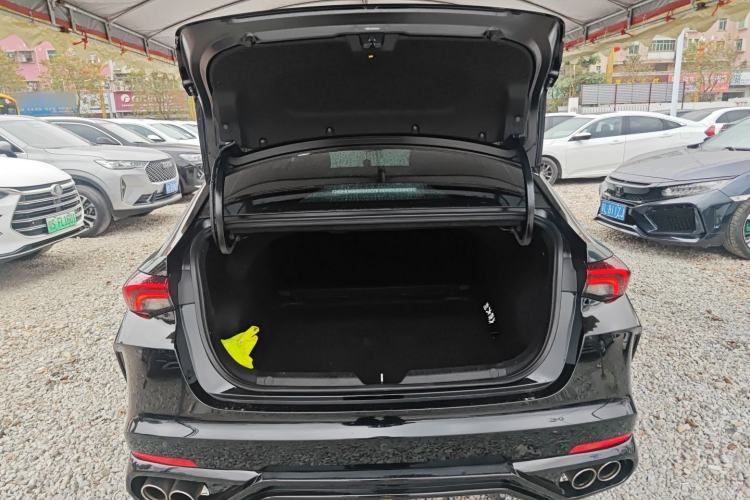 Used GAC Trumpchi EMPOW 2021 270T DCT J16 Version Trunk