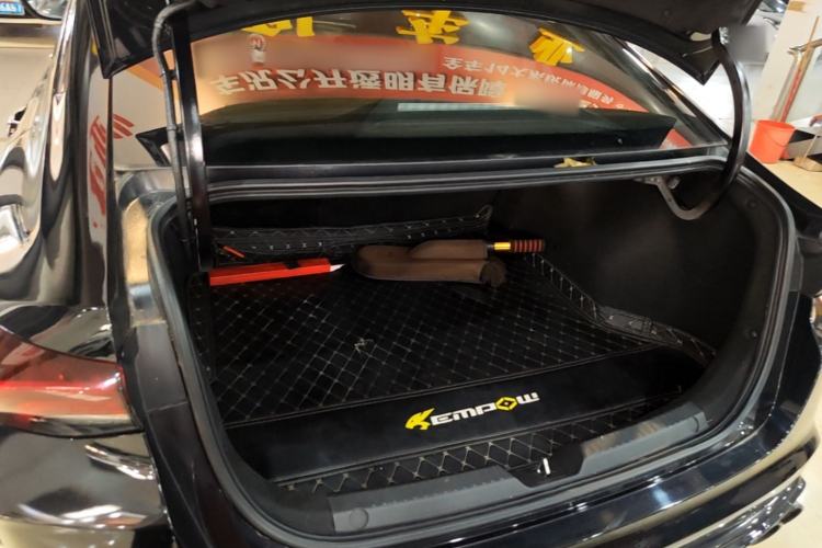 Used GAC Trumpchi EMPOW 2021 270T DCT J16 Version Trunk