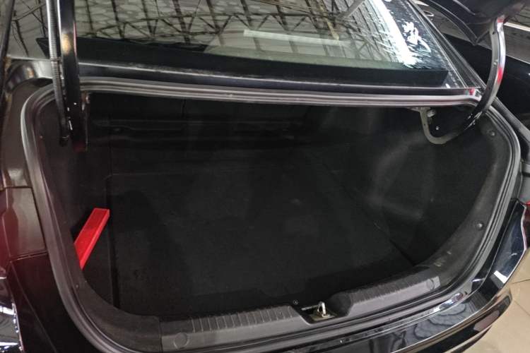 Used GAC Trumpchi EMPOW 2021 270T DCT J16 Version Trunk