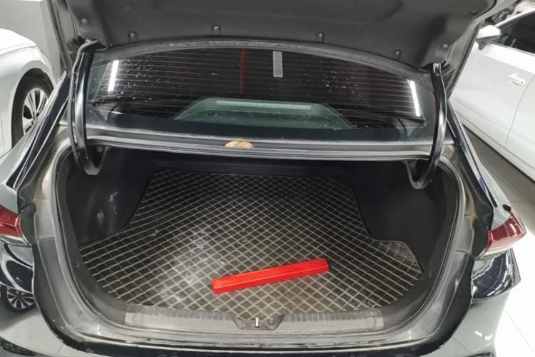 Used GAC Trumpchi EMPOW 2021 270T DCT J15 Version Trunk