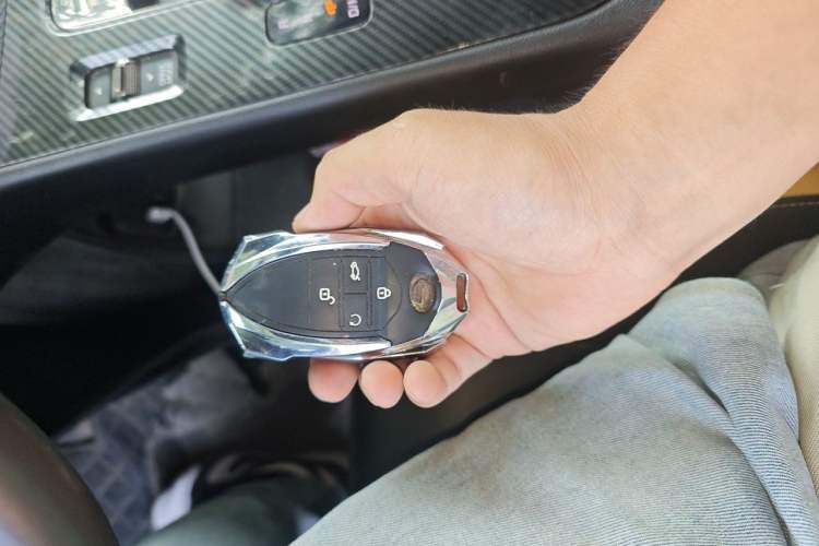 Used GAC Trumpchi EMPOW 2021 270T DCT J16 Version Vehicle Key