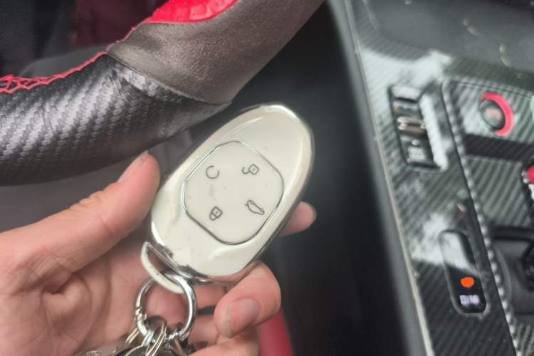 Used GAC Trumpchi EMPOW 2021 270T DCT J15 Version Vehicle Key
