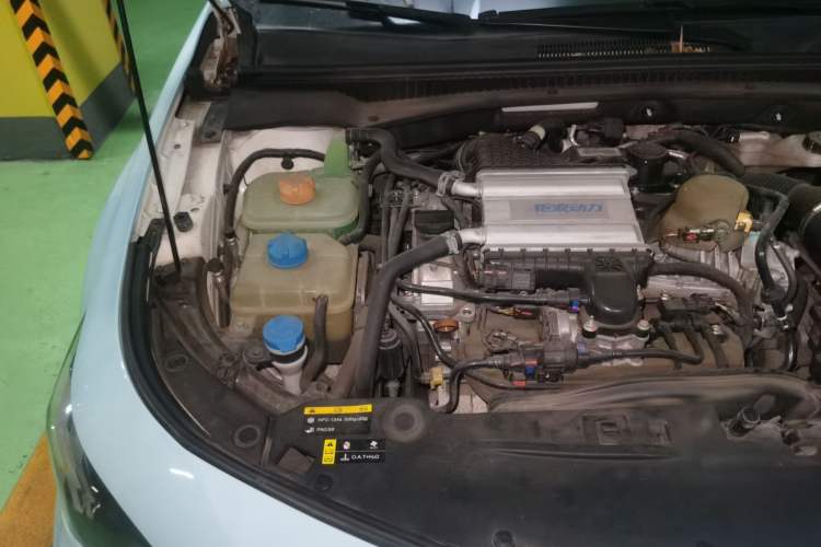 Used GAC Trumpchi EMPOW 2021 270T DCT J11 Version Engine Bay Right