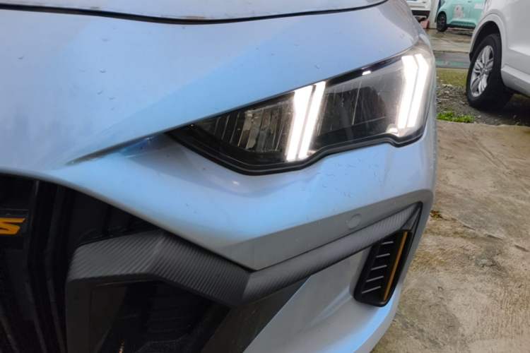 Used GAC Trumpchi EMPOW 2021 270T DCT J16 Version Left Front Headlight
