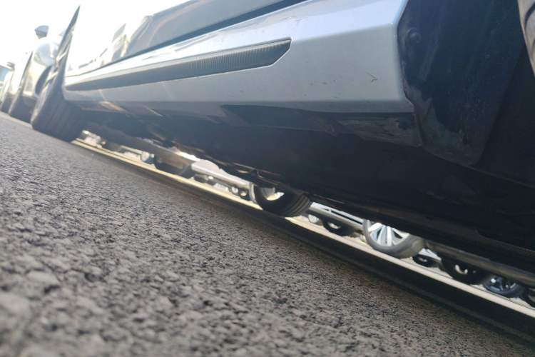 Used GAC Trumpchi EMPOW 2021 270T DCT J16 Version Right Side Sill
