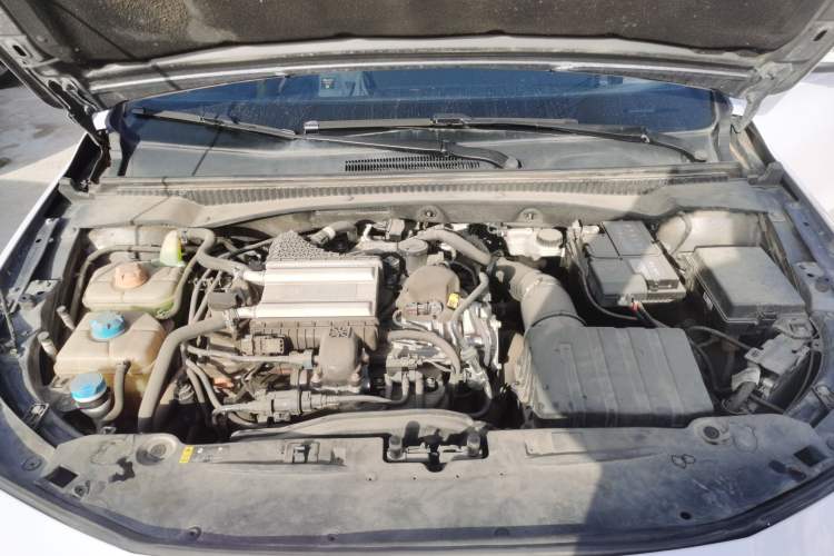 Used GAC Trumpchi EMPOW 2021 270T DCT J16 Version Engine Bay