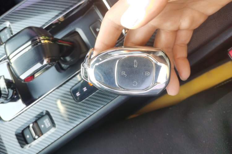 Used GAC Trumpchi EMPOW 2021 270T DCT J16 Version Vehicle Key