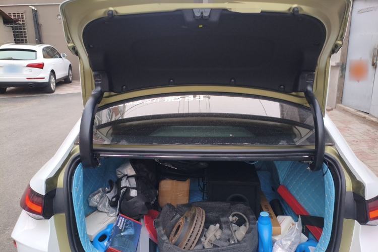 Used GAC Trumpchi EMPOW 2021 270T DCT J16 Version Trunk