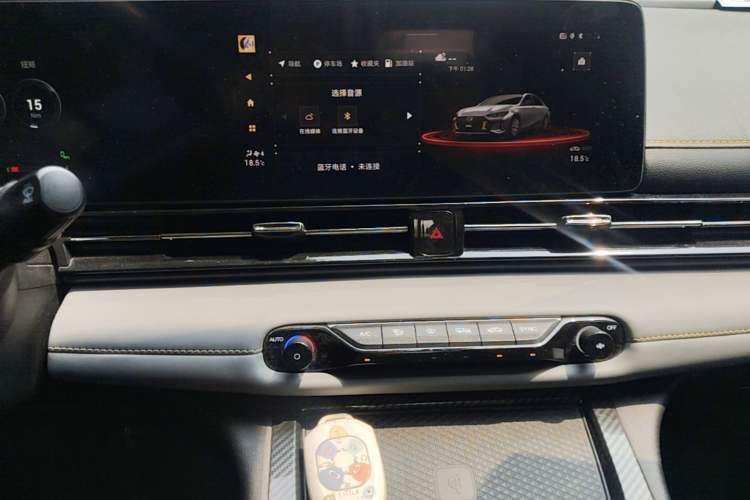Used GAC Trumpchi EMPOW 2021 270T DCT J16 Version Audio And AC Panel