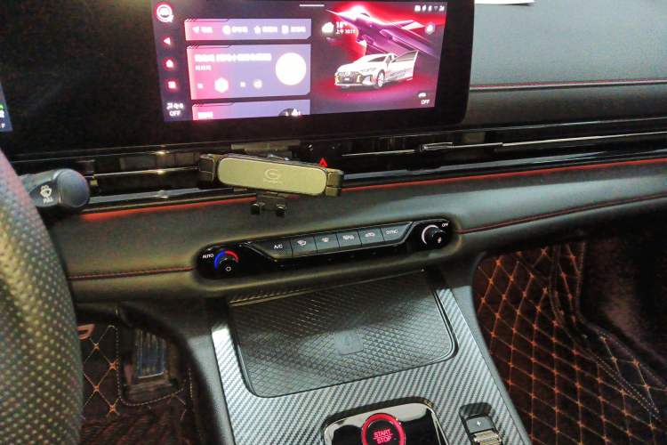 Used GAC Trumpchi EMPOW 2021 270T DCT J16 Version Audio And AC Panel