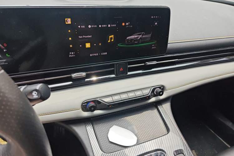 Used GAC Trumpchi EMPOW 2021 270T DCT J16 Version Audio And AC Panel