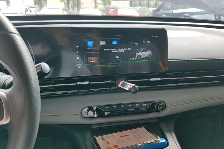 Used GAC Trumpchi EMPOW 2021 270T DCT J11 Version Audio And AC Panel