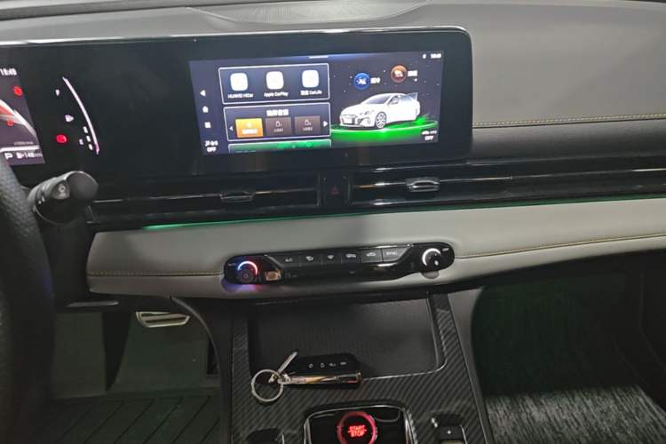 Used GAC Trumpchi EMPOW 2021 270T DCT J15 Version Audio And AC Panel