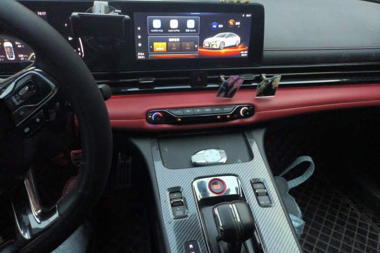 Used GAC Trumpchi EMPOW 2021 270T DCT J15 Version Audio And AC Panel