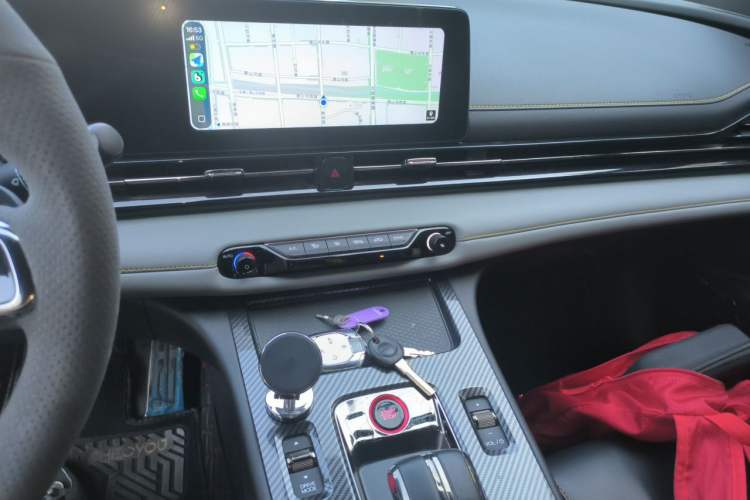 Used GAC Trumpchi EMPOW 2021 270T DCT J15 Version Audio And AC Panel