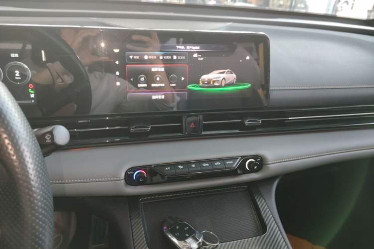 Used GAC Trumpchi EMPOW 2021 270T DCT J16 Version Audio And AC Panel