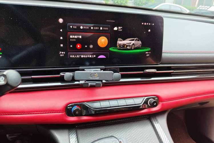 Used GAC Trumpchi EMPOW 2021 270T DCT J16 Version Audio And AC Panel