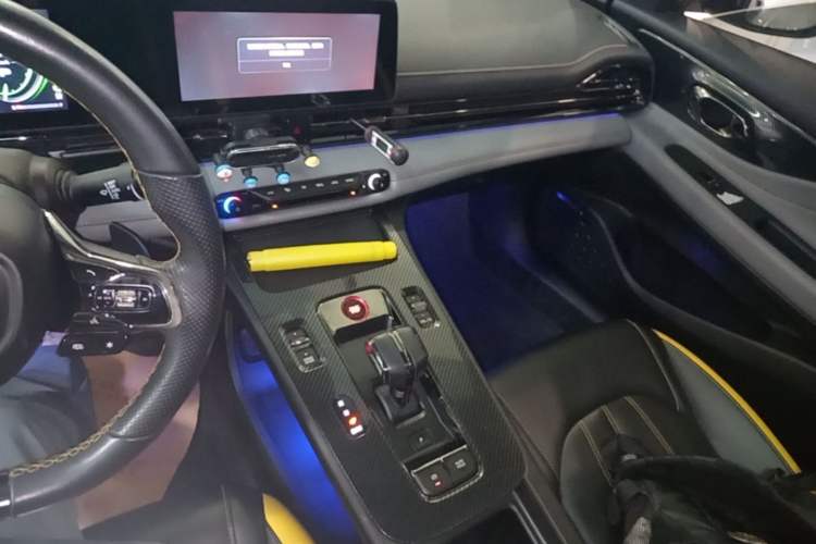 Used GAC Trumpchi EMPOW 2021 270T DCT J16 Version Audio And AC Panel