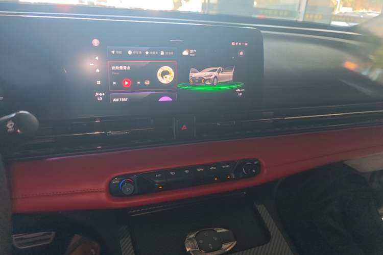 Used GAC Trumpchi EMPOW 2021 270T DCT J16 Version Audio And AC Panel