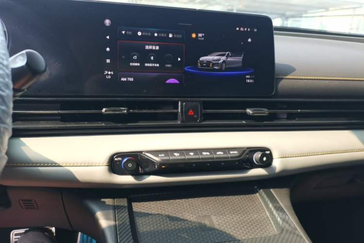 Used GAC Trumpchi EMPOW 2021 270T DCT J16 Version Audio And AC Panel