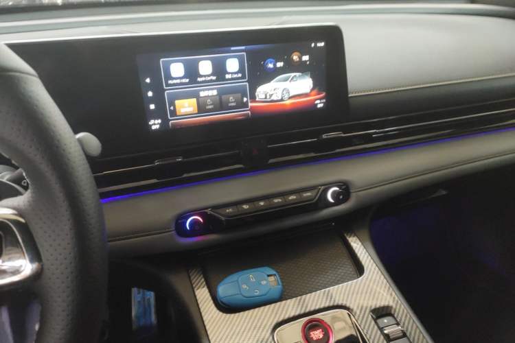 Used GAC Trumpchi EMPOW 2021 270T DCT J15 Version Audio And AC Panel