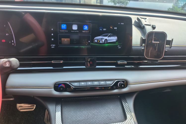 Used GAC Trumpchi EMPOW 2021 270T DCT J15 Version Audio And AC Panel