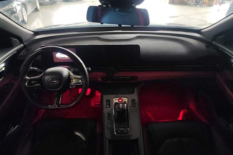 Used GAC Trumpchi EMPOW 2021 270T DCT J15 Version Center Console