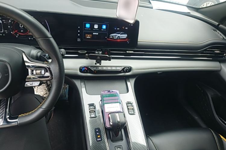 Used GAC Trumpchi EMPOW 2021 270T DCT J15 Version Center Console