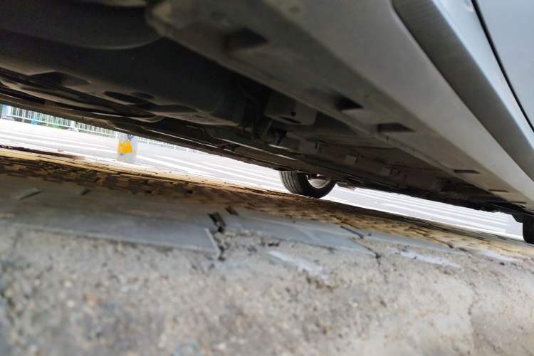 Used GAC Trumpchi EMPOW 2021 270T DCT J15 Version Chassis Rear Right