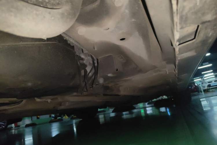 Used GAC Trumpchi EMPOW 2021 270T DCT J16 Version Chassis Rear Right