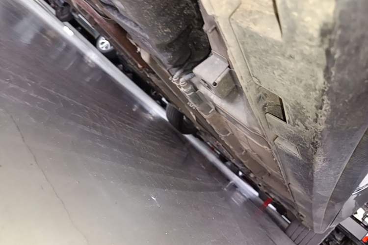 Used GAC Trumpchi EMPOW 2021 270T DCT J15 Version Chassis Rear Right