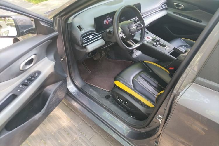 Used GAC Trumpchi EMPOW 2021 270T DCT J11 Version Driver Seat