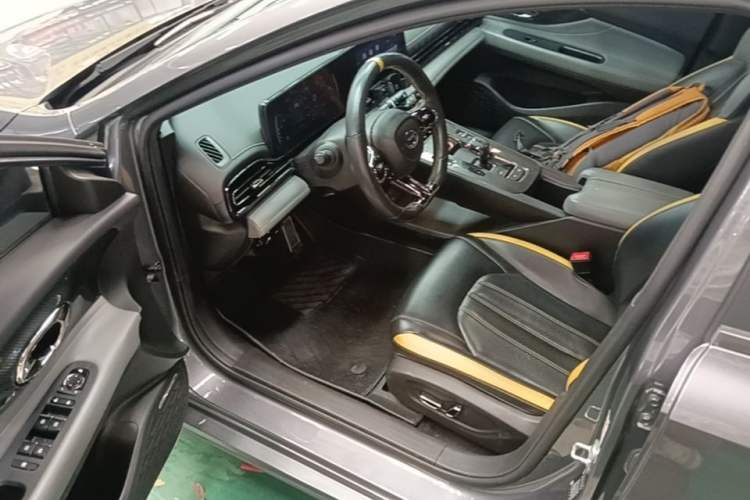 Used GAC Trumpchi EMPOW 2021 270T DCT J15 Version Driver Seat