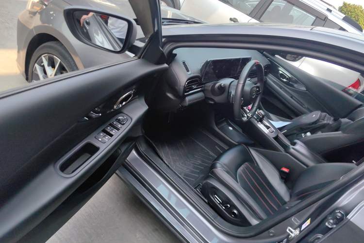 Used GAC Trumpchi EMPOW 2021 270T DCT J16 Version Driver Seat