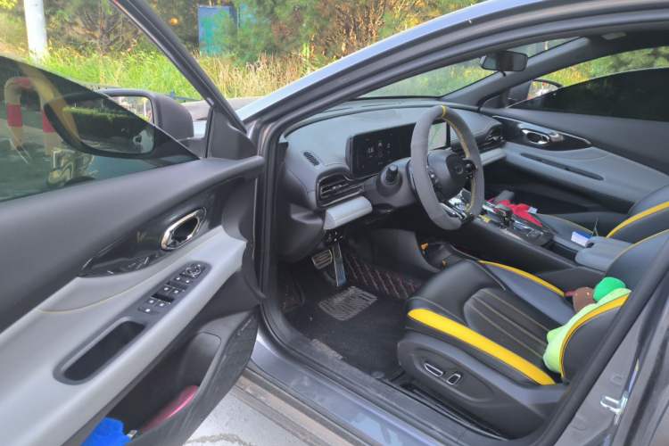 Used GAC Trumpchi EMPOW 2021 270T DCT J15 Version Driver Seat