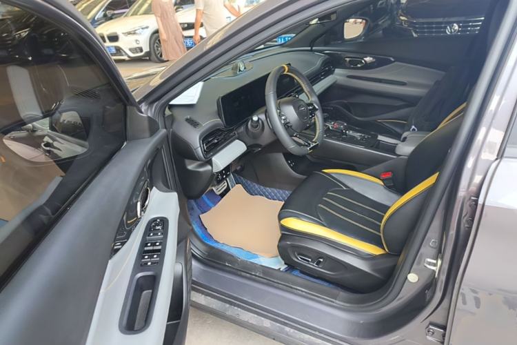 Used GAC Trumpchi EMPOW 2021 270T DCT J15 Version Driver Seat