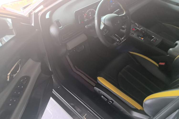 Used GAC Trumpchi EMPOW 2021 270T DCT J15 Version Driver Seat