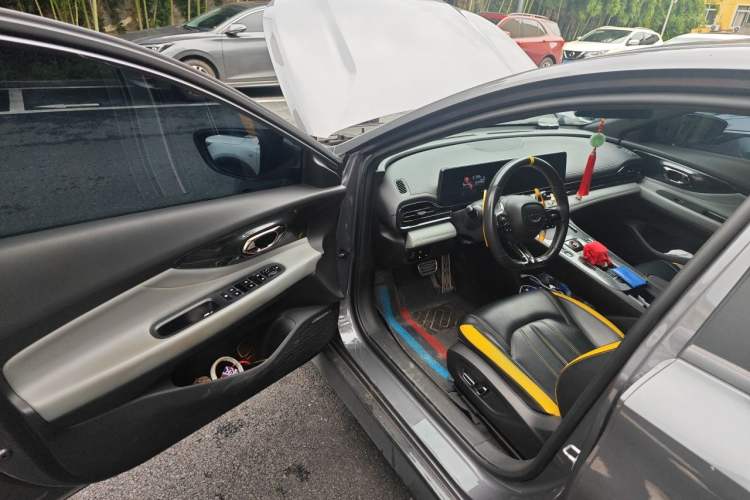 Used GAC Trumpchi EMPOW 2021 270T DCT J15 Version Driver Seat
