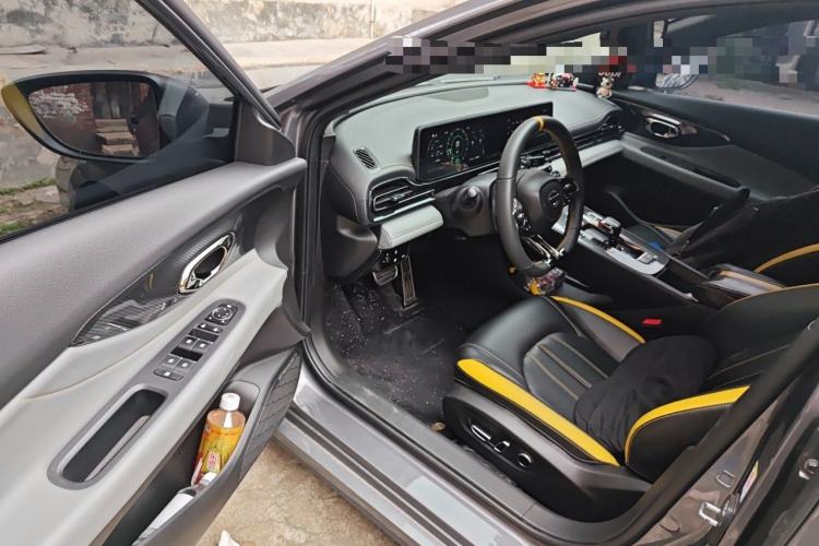 Used GAC Trumpchi EMPOW 2021 270T DCT J16 Version Driver Seat