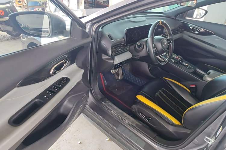 Used GAC Trumpchi EMPOW 2021 270T DCT J15 Version Driver Seat