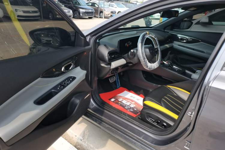 Used GAC Trumpchi EMPOW 2021 270T DCT J16 Version Driver Seat