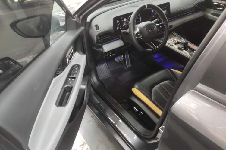 Used GAC Trumpchi EMPOW 2021 270T DCT J15 Version Driver Seat
