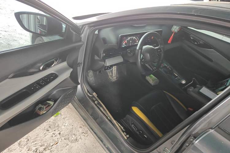 Used GAC Trumpchi EMPOW 2021 270T DCT J16 Version Driver Seat