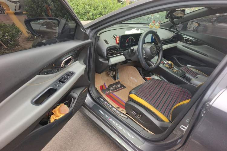 Used GAC Trumpchi EMPOW 2021 270T DCT J15 Version Driver Seat