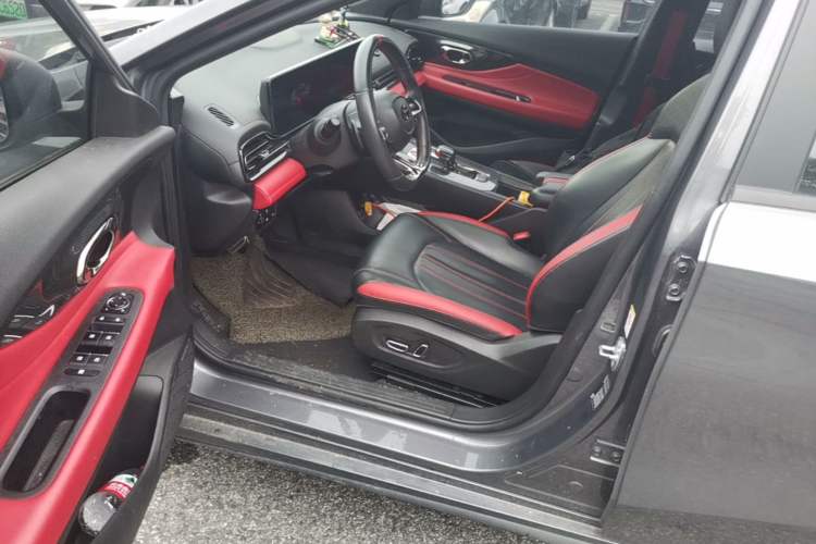 Used GAC Trumpchi EMPOW 2021 270T DCT J15 Version Driver Seat